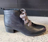 Bueno - Garuda - shoe last one Sz 41