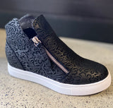 Hinako - Capri - embossed